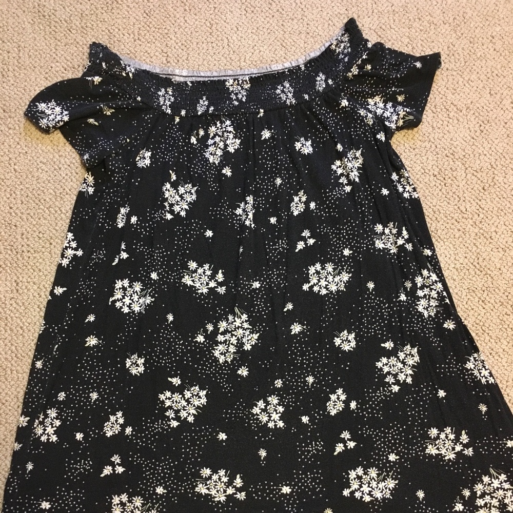 Juniors XL floral cold shouldered dress